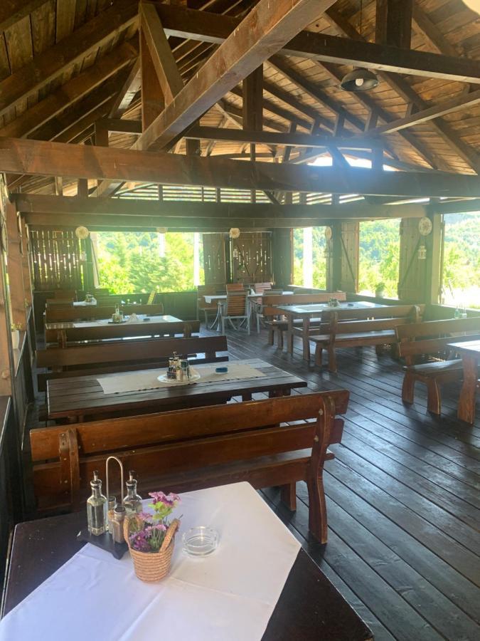 No Comment Rustic Hotel Curtea de Argeş Buitenkant foto